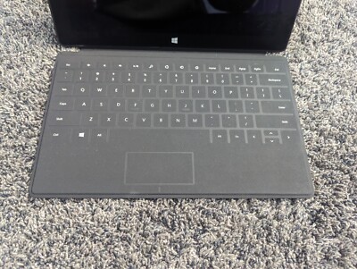 Microsoft Surface RT Model 1516 64GB WiFi 10.6in Detachable