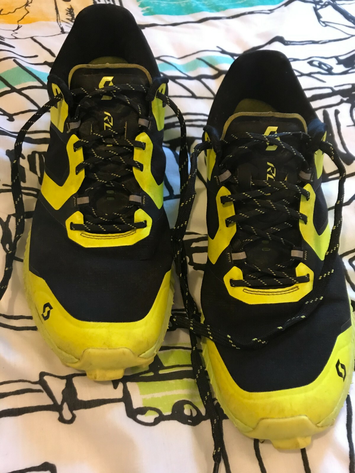 scott fell running shoes