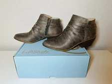 Lifestride Prairie Gray Ash Traveler Block Heel Booties Women's 7.5 WIDE