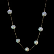 165688 - Pearl necklace
