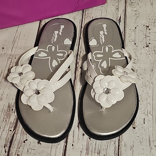 Girls Buster Brown White Silver Flower Flip Flop Sandals Camille Size 2 M New - Picture 2 of 16