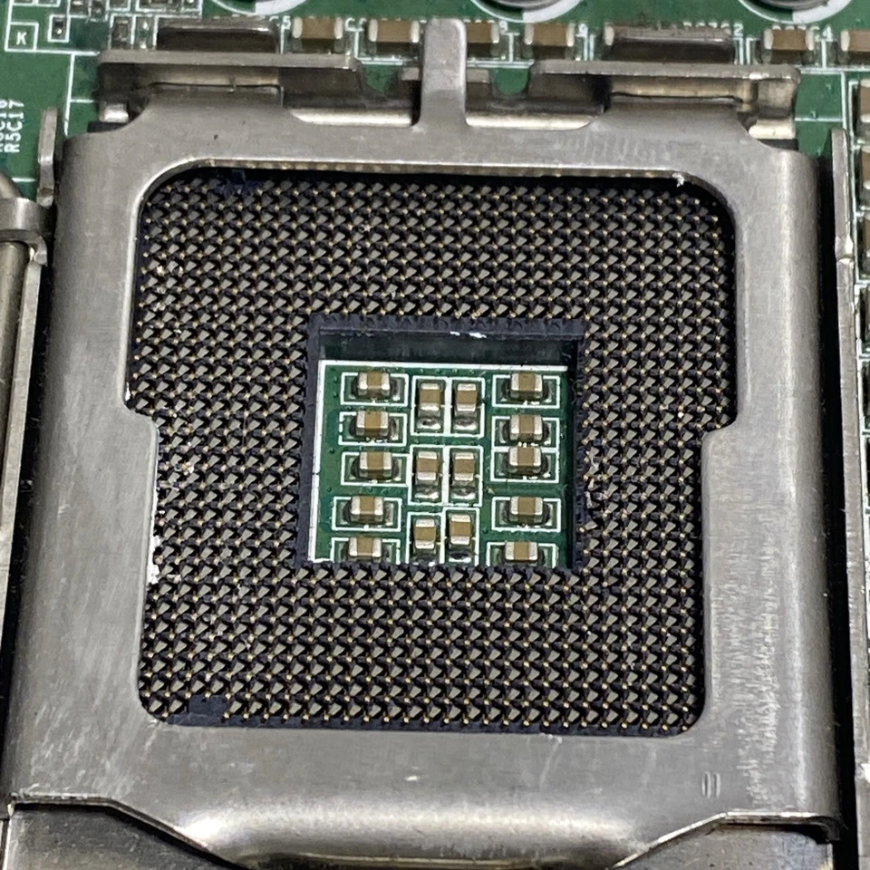 Placa de servidor Intel SE7221BK1-E Foto 3 de 4