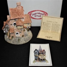 David Winter "House on Top" 1982 Main Collection in Box with COA