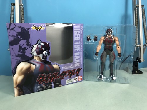 10195 Tiger the Dark S H Figuarts uomo tigre tiger man mask bandai action figure - Foto 2 di 6