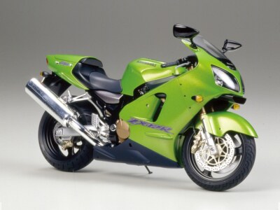 タミヤ　1/12 NO.10202
ケーターハムスーパーセブンBDR TAMIYA 1/12 Kawasaki Ninja ZX-12R No.84 Plastic Model Kit from