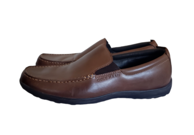 Cole Haan Men display picture 1