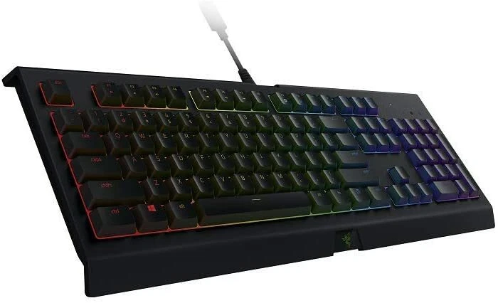 Razer Edición Limitada.  Paquete Teclado Gaming Mouse Mousepad Set Cynosa Chroma Como Nuevo Foto 3 de 4