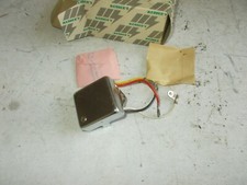 Régulateur alternateur Triumph TR6