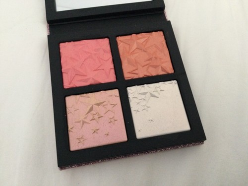 MAC Star-dipped Face compact Light - Picture 2 of 3