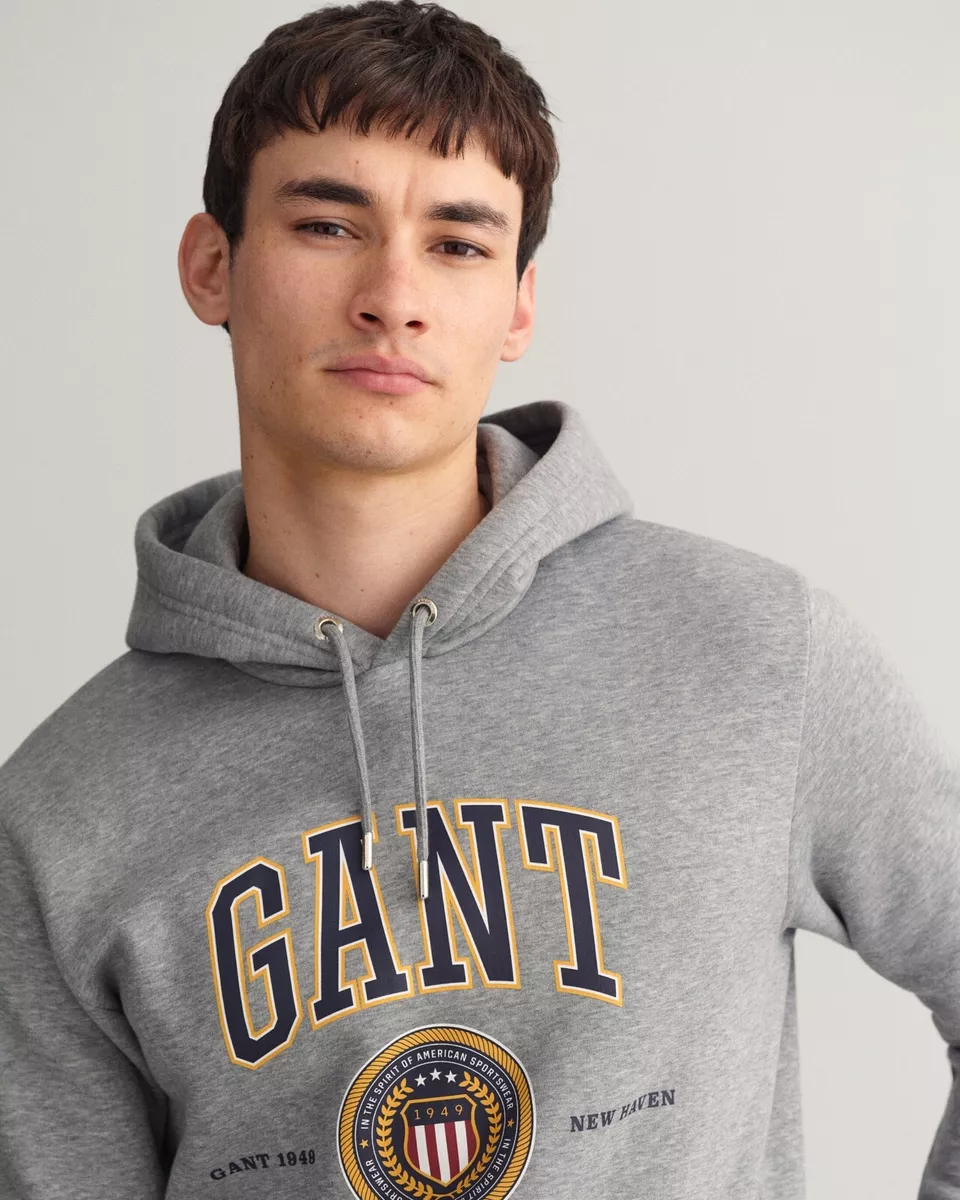 Gant shield logo sweat on sale hoodie