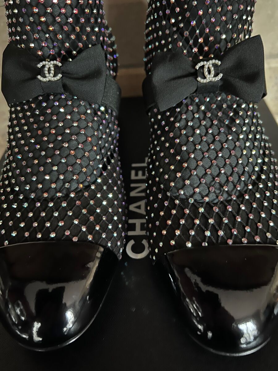 CHANEL 23S NEW TAGS GORGEOUS BLACK CRYSTAL BOOTS SHOES BOW CHANEL 23S NEW TAGS GORGEOUS BLACK CRYSTAL BOOTS SHOES BOW