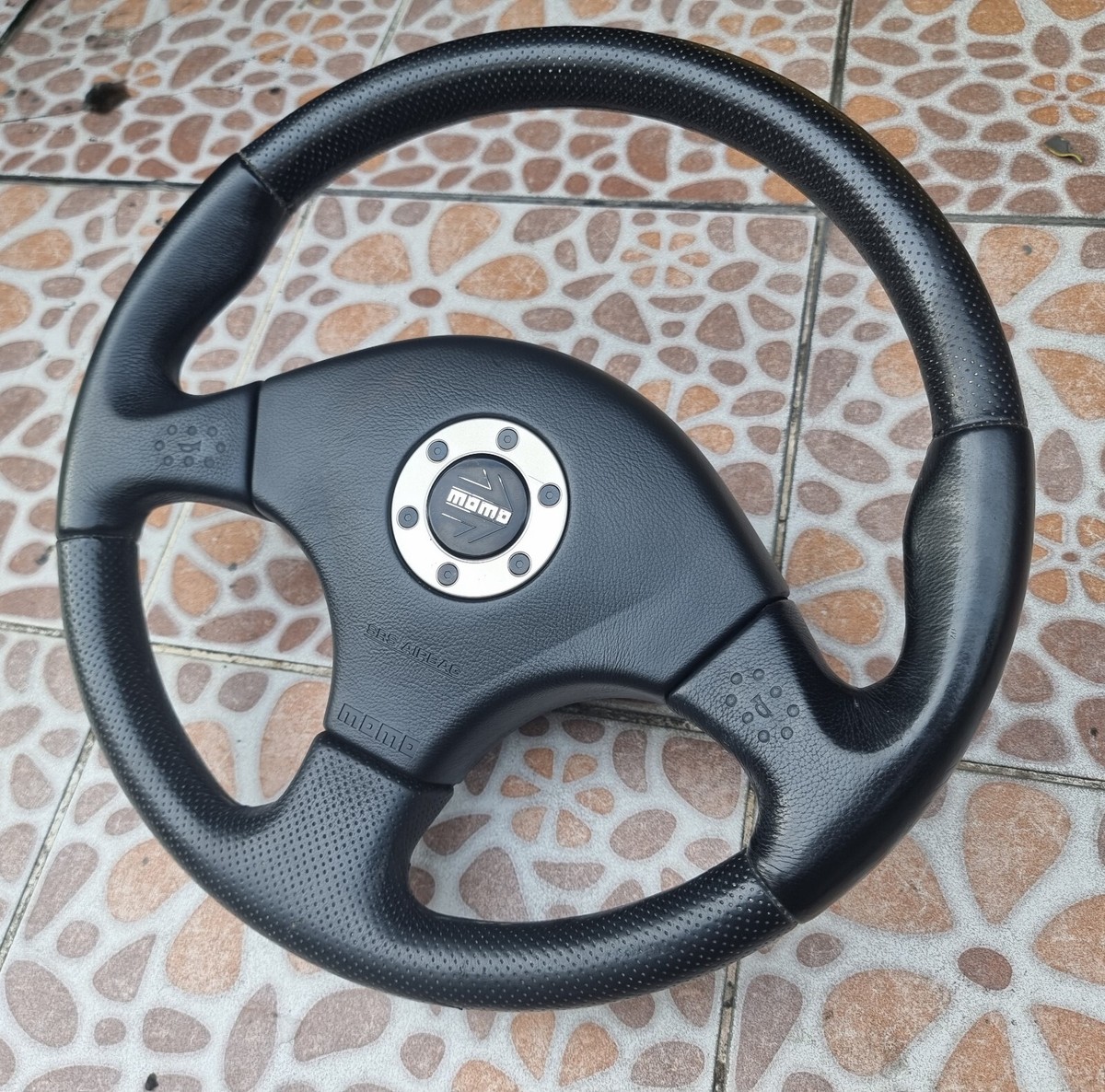 RARE MOMO Fit daihatsu toyota STEERING WHEELS GREAT GENUINE PART