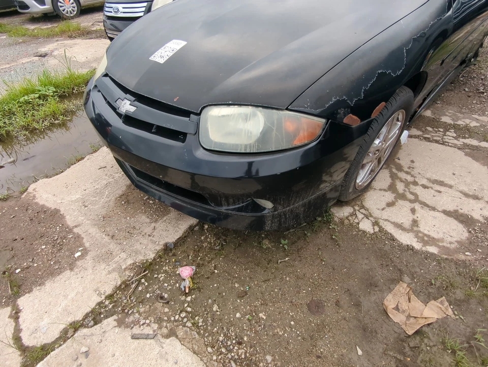 2003-2005 Chevrolet Cavalier Front Bumper - Oem ED5Q4 Foto 3 de 3