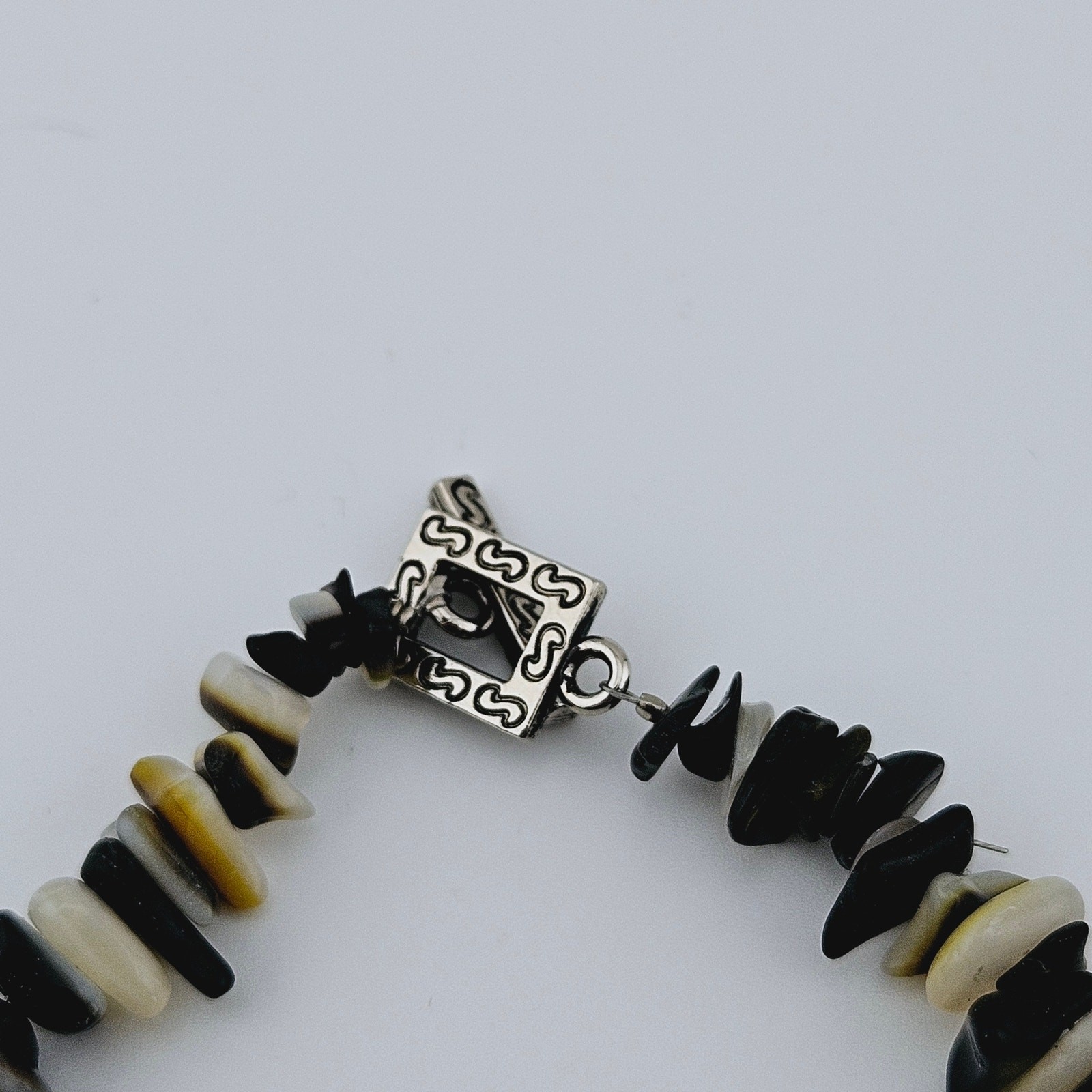 Shell Chip Beaded Necklace Large Shell Pendant Bl… - image 5