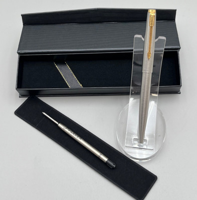 Parker 45 Flighter Gold Trim Cap Actuated Ballpoint Pen   Extra Ink
