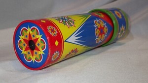 Schylling 2012 Multicolor Geometric Design Metal Litho Toy Kaleidoscope 7” Toy