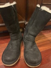 UGG Kids Kensington Winter Boots Youth Size 5 EUR 35 Black Leather Sheepskin Zip
