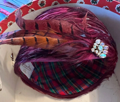 Red And Black Womens Feather Custom Hat By La Rue W/ Stunning Broach & Hat Box