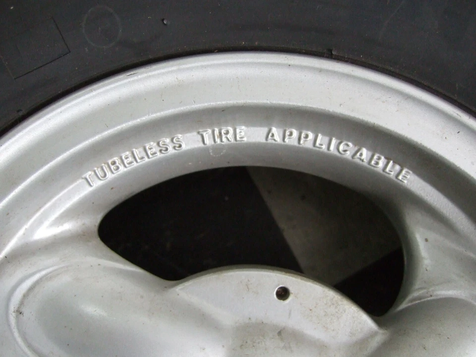 Kymco Cobra Rr Whl & Tire 130/90-10, 42601-KEB7-C00-NJA y otros Kymcos ver fotos Foto 4 de 4