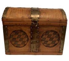 VTG Wooden Veneer Treasure Chest Trunk Nailed Brass Corner Hobnail Brads Rattan 