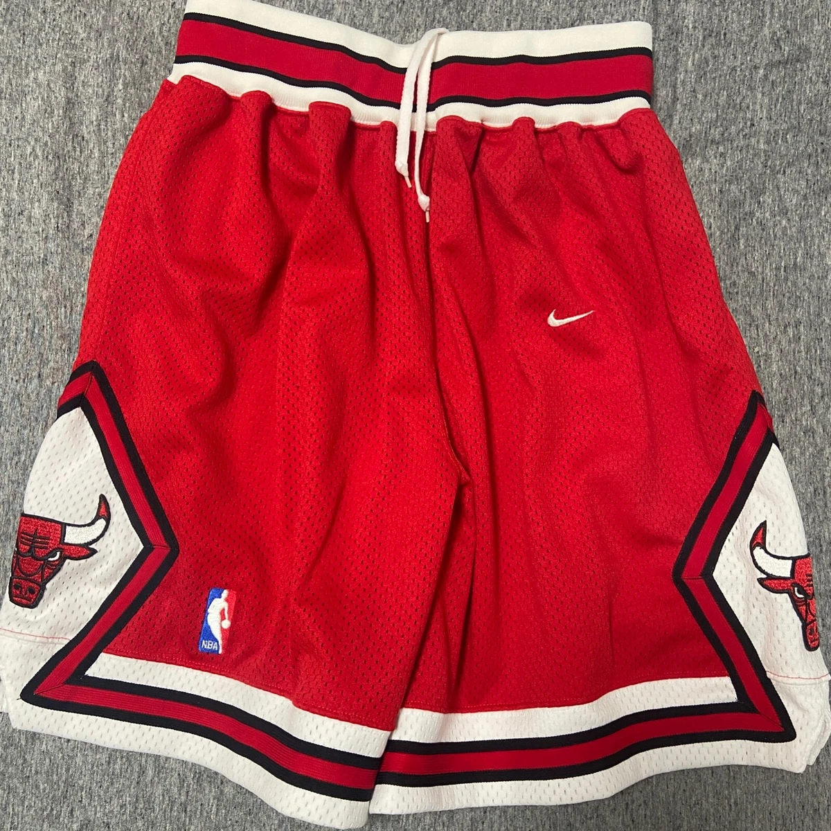USED 34 nike VTG '90 1998 CHICAGO BULLS AUTHENTIC SHORTS JORDAN PIPPEN RODMAN