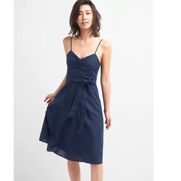 NWT Gap Fit & Flare Cami Dress, Navy SIZE 4 -328126 E920