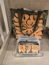 NWT Aloha Collection Reversible Tote Bag Limited Edition Kalo Camo Applique