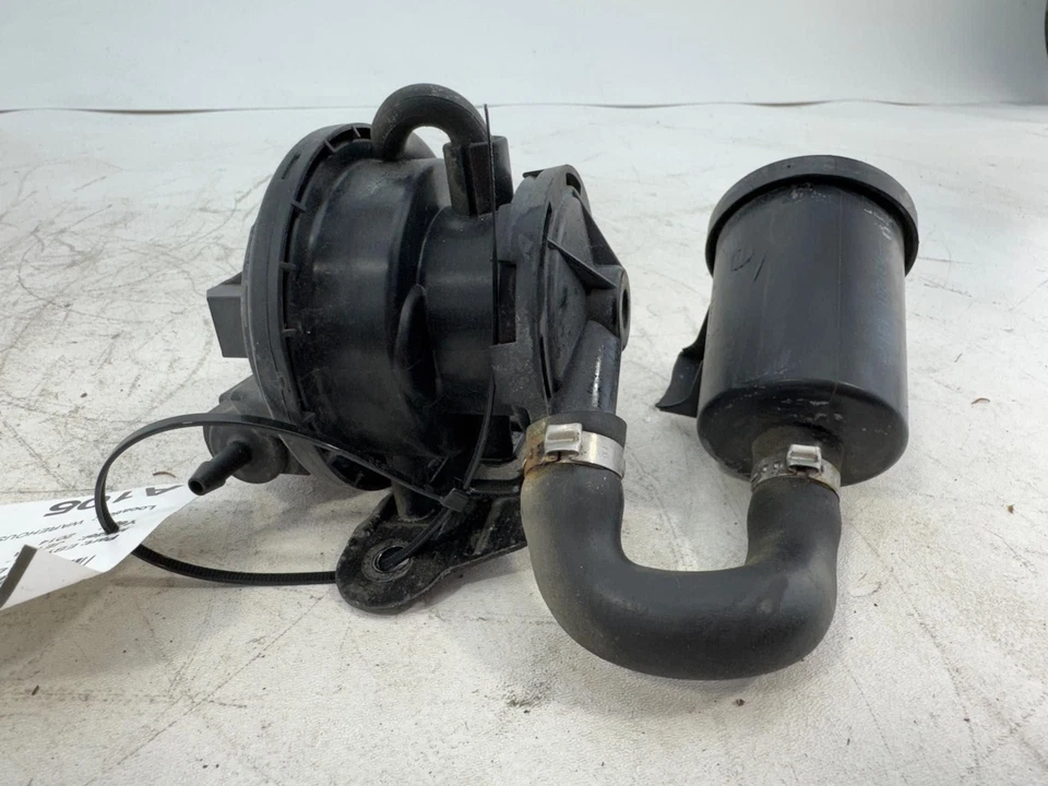 Bomba de detecção de vazamento de vapor de combustível Volkswagen Jetta Sportwagen 05-18 - Imagem 2 de 4