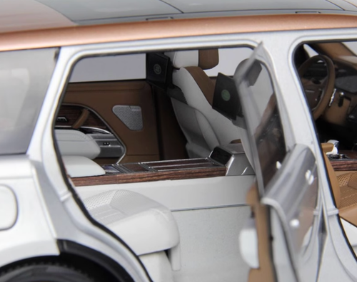 LCD 1:18 Silver 2022 Range Rover SV SUV Sports Model Diecast Collect Car - Picture 16 of 18