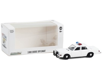 Greenlight 1:64 Scale 1980-89 Dodge Diplomat Police Car - White, Hot Pursuit Series With Light Bar