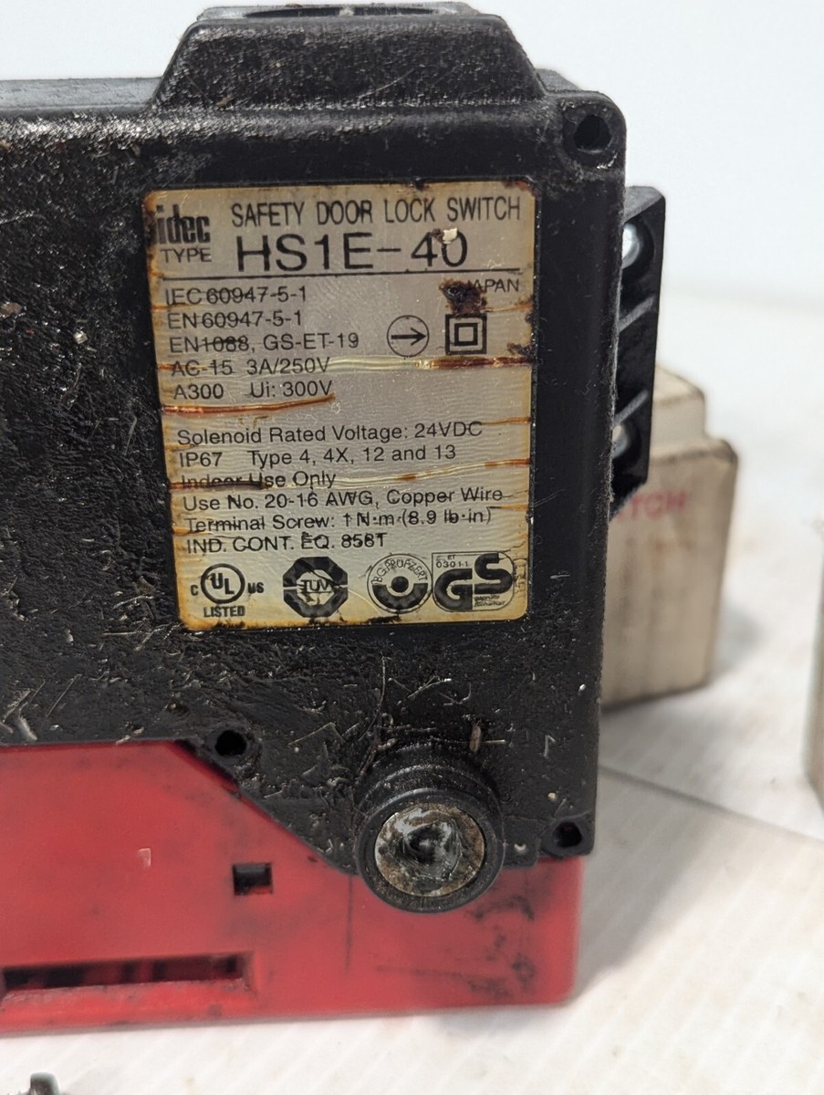 IDEC HS5L-VD4 Interruttore Di Sicurezza Per Porta – Usato In Buone Condizioni
