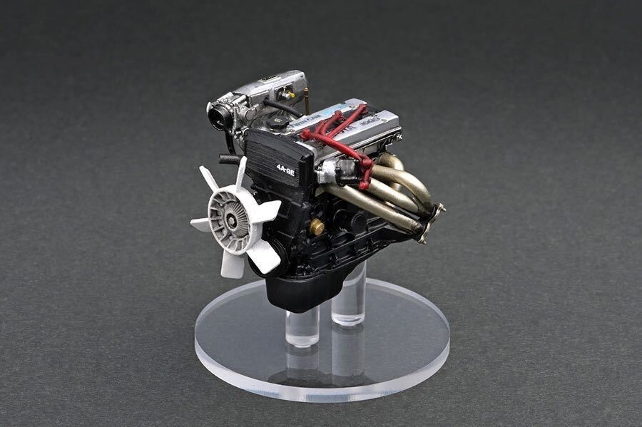 1/18 Ignition model RWB AE86 White/Black With Engine IG2968 1/18 Ignition model RWB AE86 White/Black With Engine IG2968