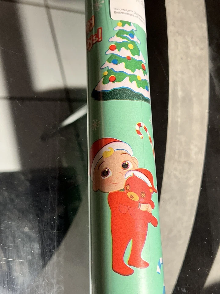 Cocomelon 60 pés quadrados Papel de embrulho para presente de Natal pés rolo - Imagem 4 de 4