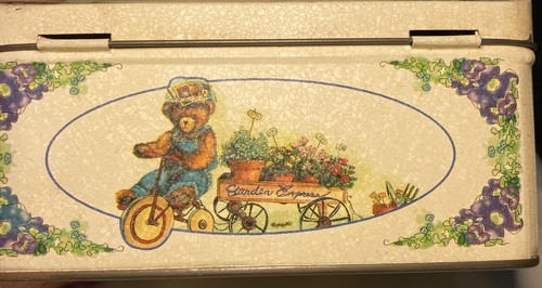 Decorative Tin of Bear Riding A Bike Pushing A Wagon With Flowers VINTAGE 1996 - Picture 5 of 8