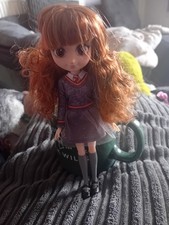 Muñeca Hermione Harry Potter Mundo Mágico, figura de plástico vinilo de 20 cm