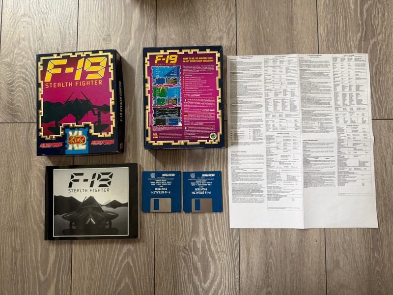 Original boxed Commodore Amiga game: F-19 STEALTH FIGHTER