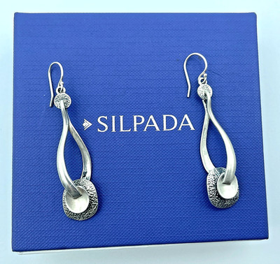Silpada Sterling oxidiert, gebürstet, lange Tropfen Twist Scheibe baumelnde Ohrringe W1981