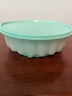 Tupperware Mint Green Jello Mold 3 Pc w/Lid Vintage Gelatin Ice Ring — photo 3
