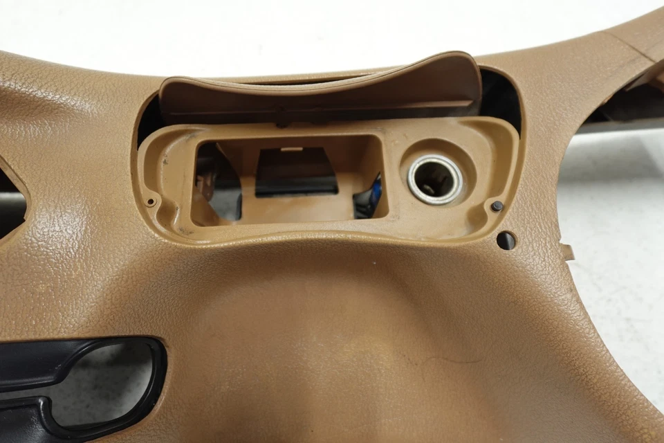 Ford Mustang 1994-1998 OEM consola central con reposabrazos almacenamiento sillín bronceado | W5306 Foto 3 de 4