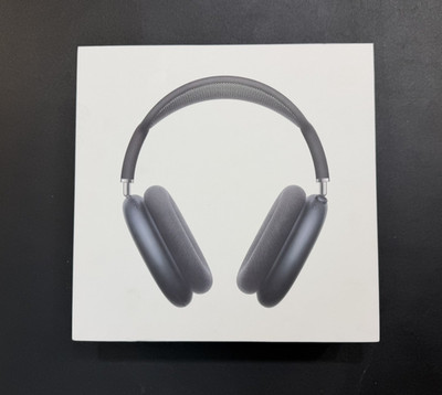 Apple AirPods Max 2 w/ Smart case MHWK4AM/A (NEW/SEALED)