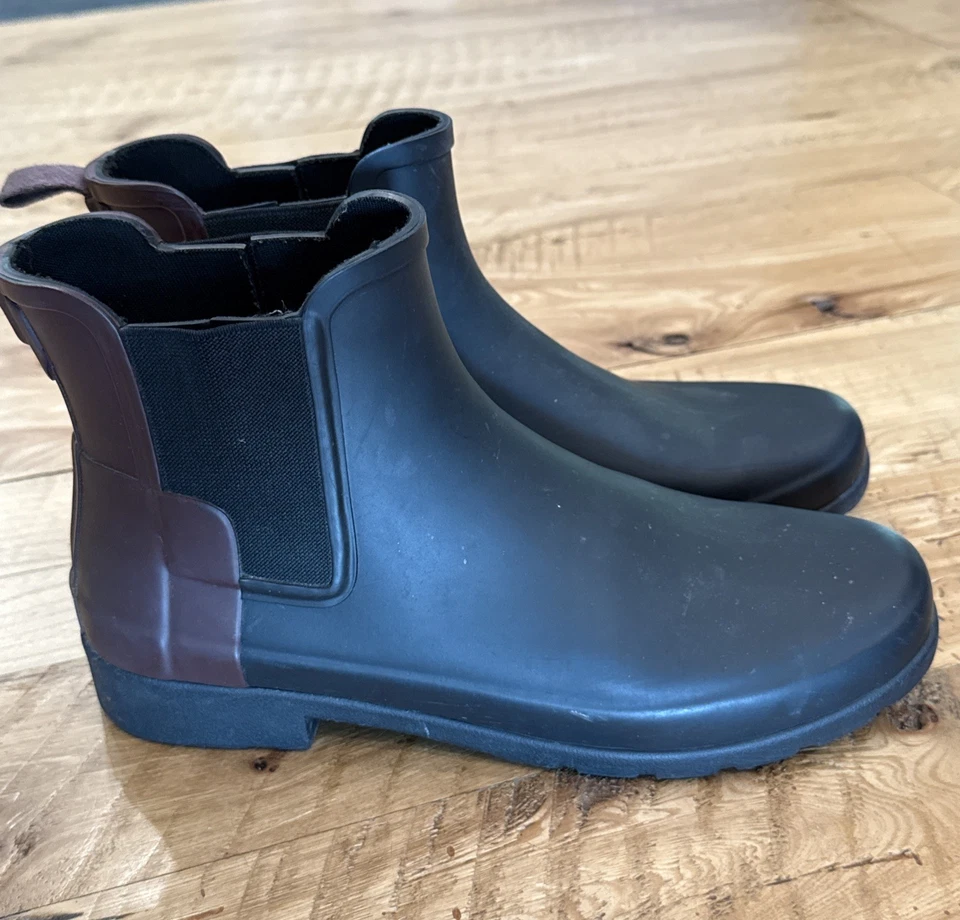 Hunter Short Rain Boots Rubber Womens US 9 Black / Burgundy 2 Tone- Read Dscrpt - Image 2 of 4
