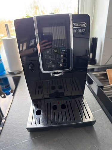 De'Longhi Dinamica ECAM 350.55.B Kaffeevollautomat LatteCrema, Schwarz OVP