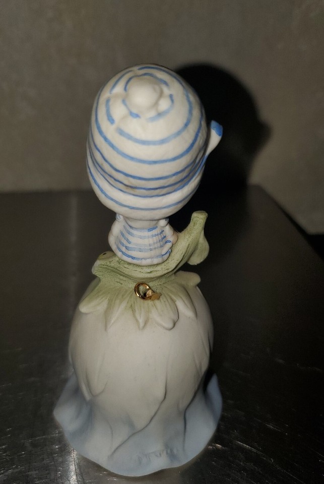 Vintage UCTCI Japan Flower Adorable Girl Blue & Green Bisque Pottery 4.