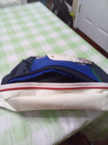 NEW Levi's x Peanuts Go Snoopy Sport Limited Crossbody Sling Bag Fanny Pack Blue - Picture 4 of 4