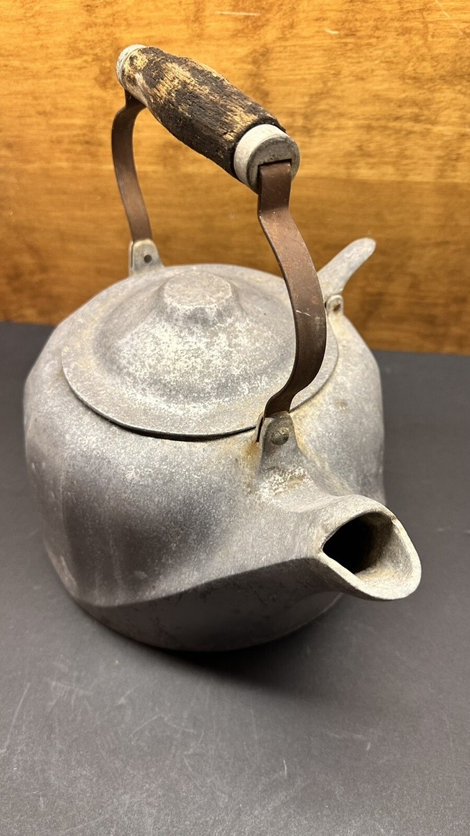 Antique Wagner Ware Sidney -O- Colonial 6 Qt Aluminum Tea