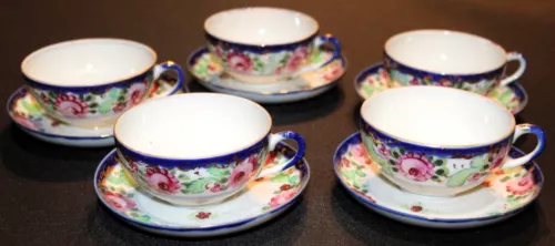 Beautiful Unmarked Set Of Five Cup & Saucer Sets