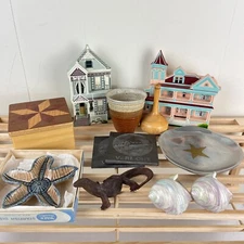 Estate Smalls Lot Pottery Ceramics Souvenirs Wood Misc Vintage 12 Piece Bundle