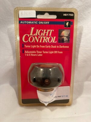 AUTOMATIC ON/OFF LIGHT CONTROL LIGHT ON FROM EARLY DUST TO DARKNESS ADJUSTABLE
