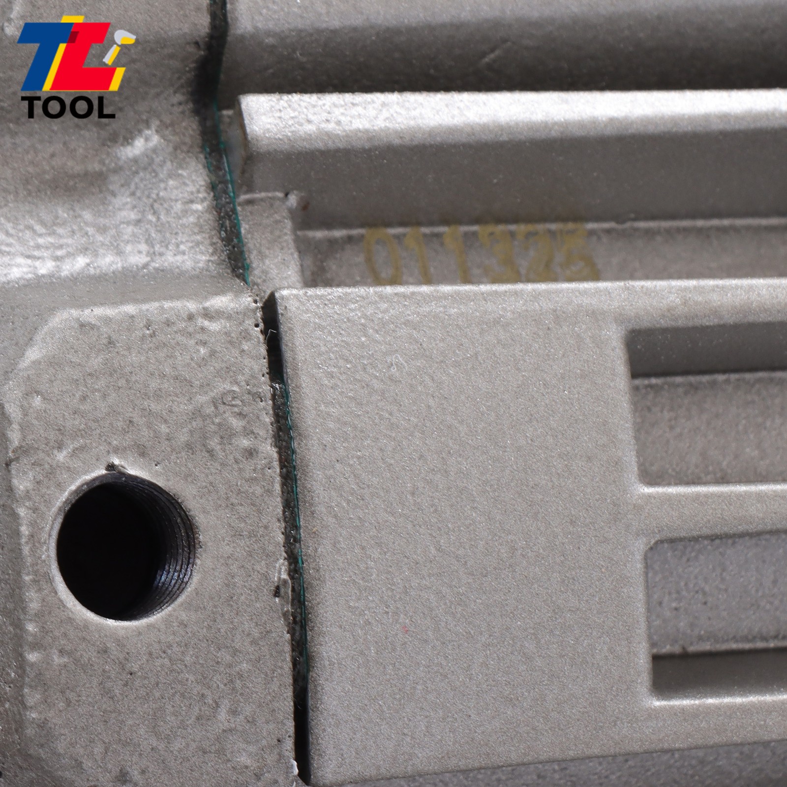 Portable Electric Rebar Cutter RC-16, 3/20"-5/8" Range, 220V/110V Dual Voltage