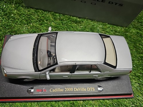 RARO CONCESIONARIO PROMO Plateado 2000 Cadillac Deville DTS Maisto 1:18 Diecast Model Car - Imagen 15 de 22